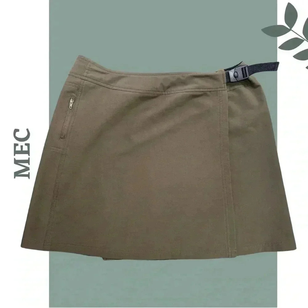 MEC Adjustable Wrap Skirt Velcro and Buckle Closure Brown Size Small